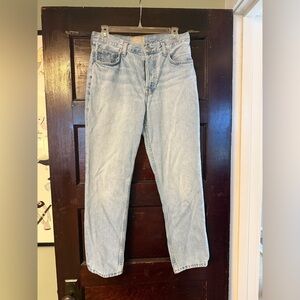 Everlane Women’s The ’90s Cheeky Jean in vintage sunbleached blue